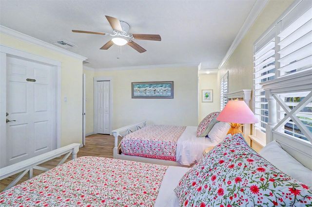 495 HARBOR DRIVE S, Indian Rocks Beach, FL 33785