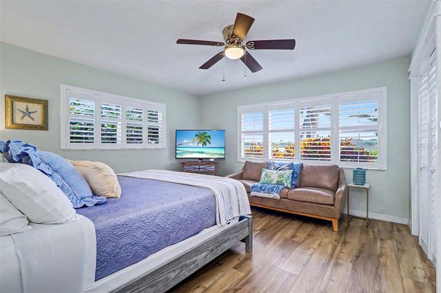 495 HARBOR DRIVE S, Indian Rocks Beach, FL 33785
