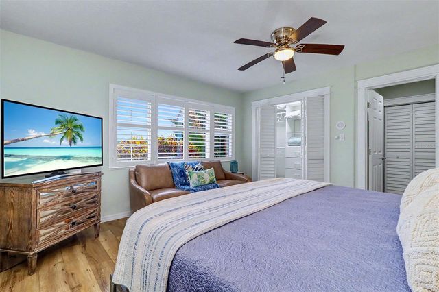 495 HARBOR DRIVE S, Indian Rocks Beach, FL 33785