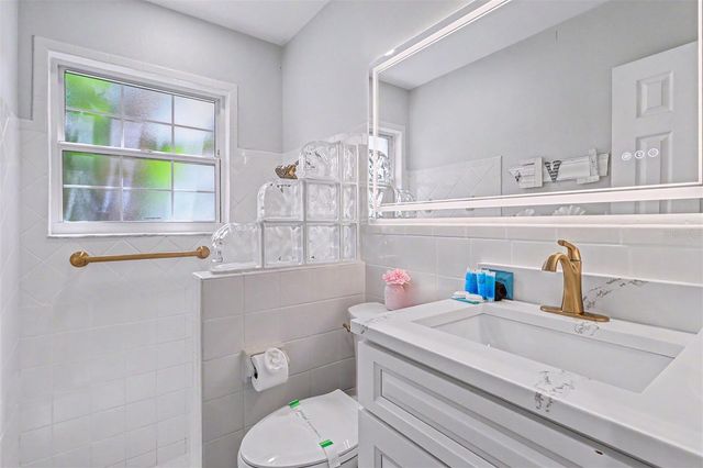 495 HARBOR DRIVE S, Indian Rocks Beach, FL 33785