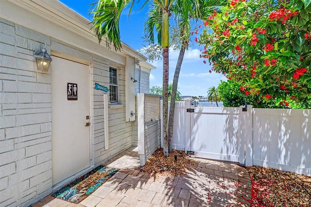 495 HARBOR DRIVE S, Indian Rocks Beach, FL 33785