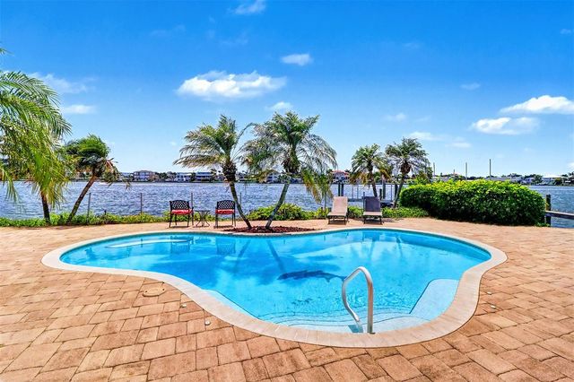 495 HARBOR DRIVE S, Indian Rocks Beach, FL 33785