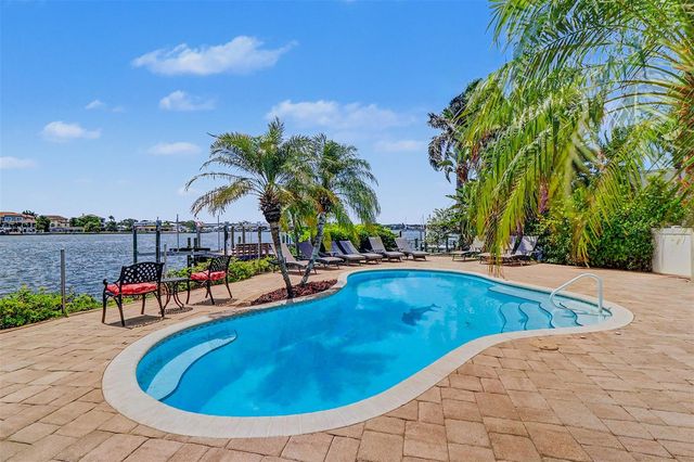 495 HARBOR DRIVE S, Indian Rocks Beach, FL 33785