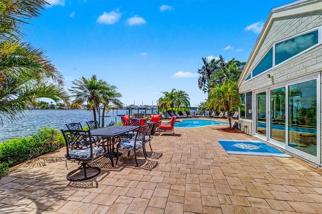 495 HARBOR DRIVE S, Indian Rocks Beach, FL 33785