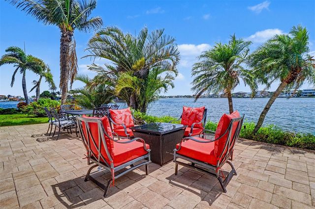 495 HARBOR DRIVE S, Indian Rocks Beach, FL 33785