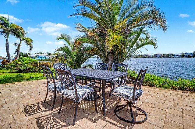 495 HARBOR DRIVE S, Indian Rocks Beach, FL 33785