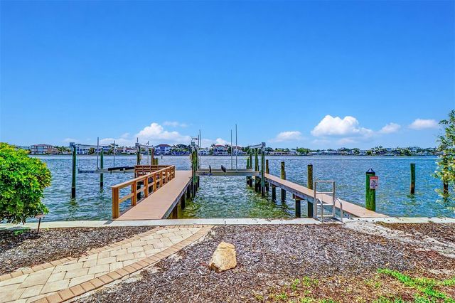 495 HARBOR DRIVE S, Indian Rocks Beach, FL 33785