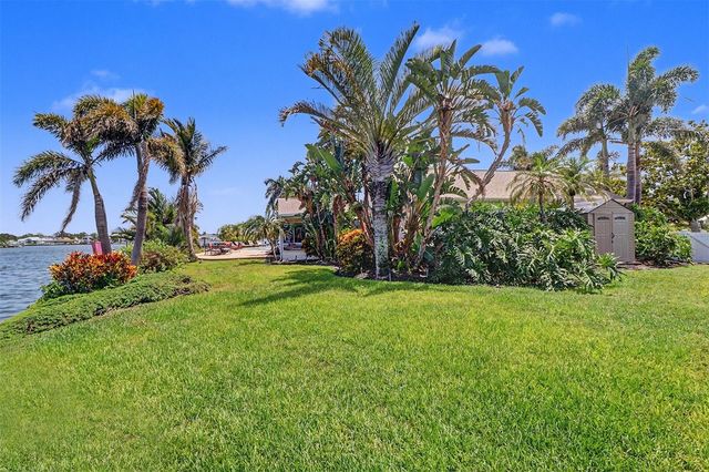 495 HARBOR DRIVE S, Indian Rocks Beach, FL 33785