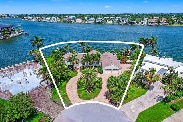 495 HARBOR DRIVE S, Indian Rocks Beach, FL 33785