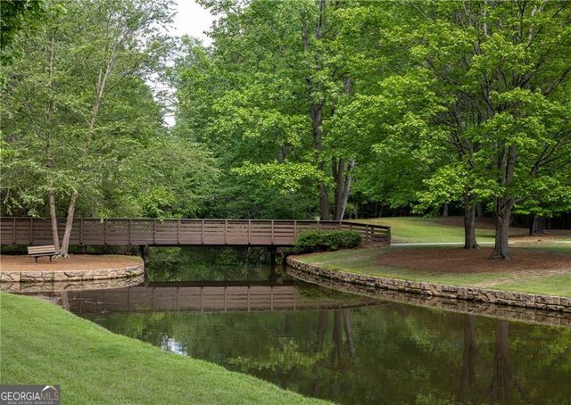 227 Quail Run, Roswell, GA 30076