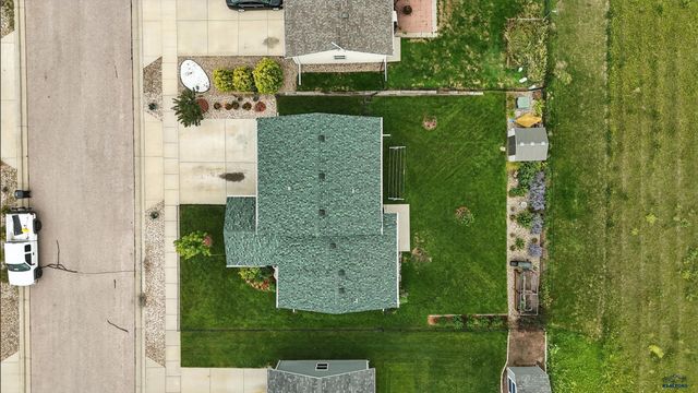 636 EARLEEN ST, Rapid City, SD 57701