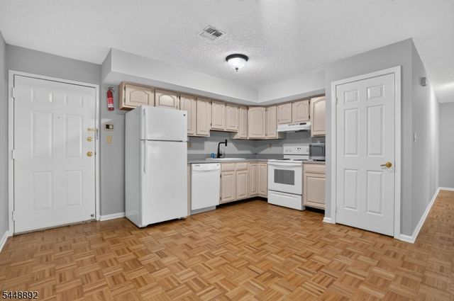 41 Wilson Ave, Newark City, NJ 07105