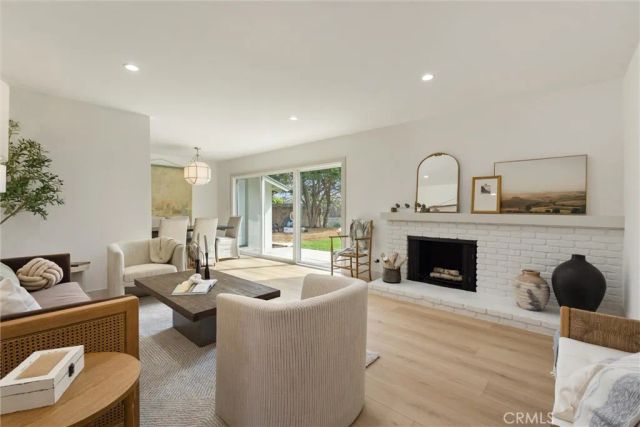 192 Dorena, Newbury Park, CA 91320