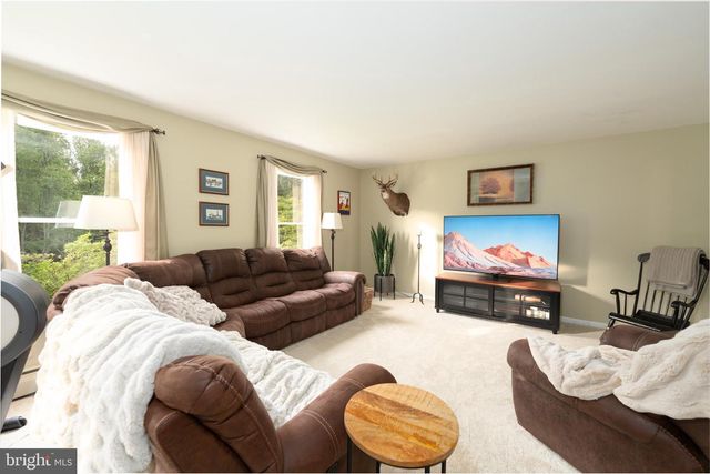 50 CIDER MILL RD, Mertztown, PA 19539