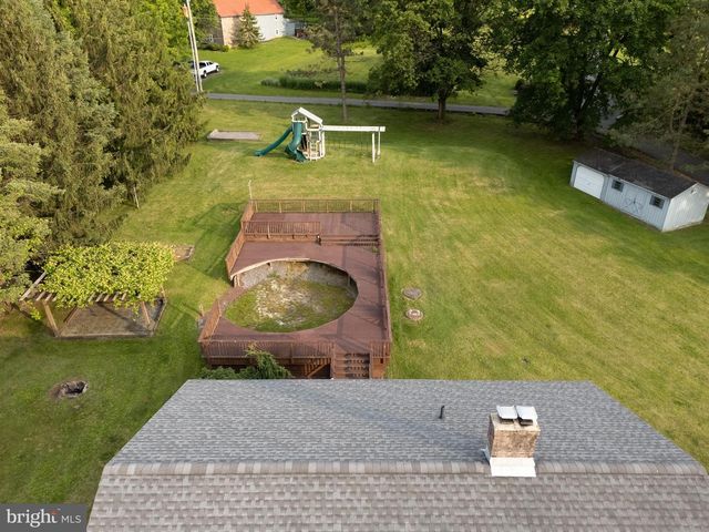 50 CIDER MILL RD, Mertztown, PA 19539