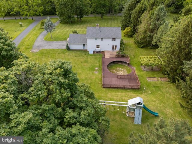 50 CIDER MILL RD, Mertztown, PA 19539