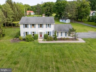 50 CIDER MILL RD, Mertztown, PA 19539