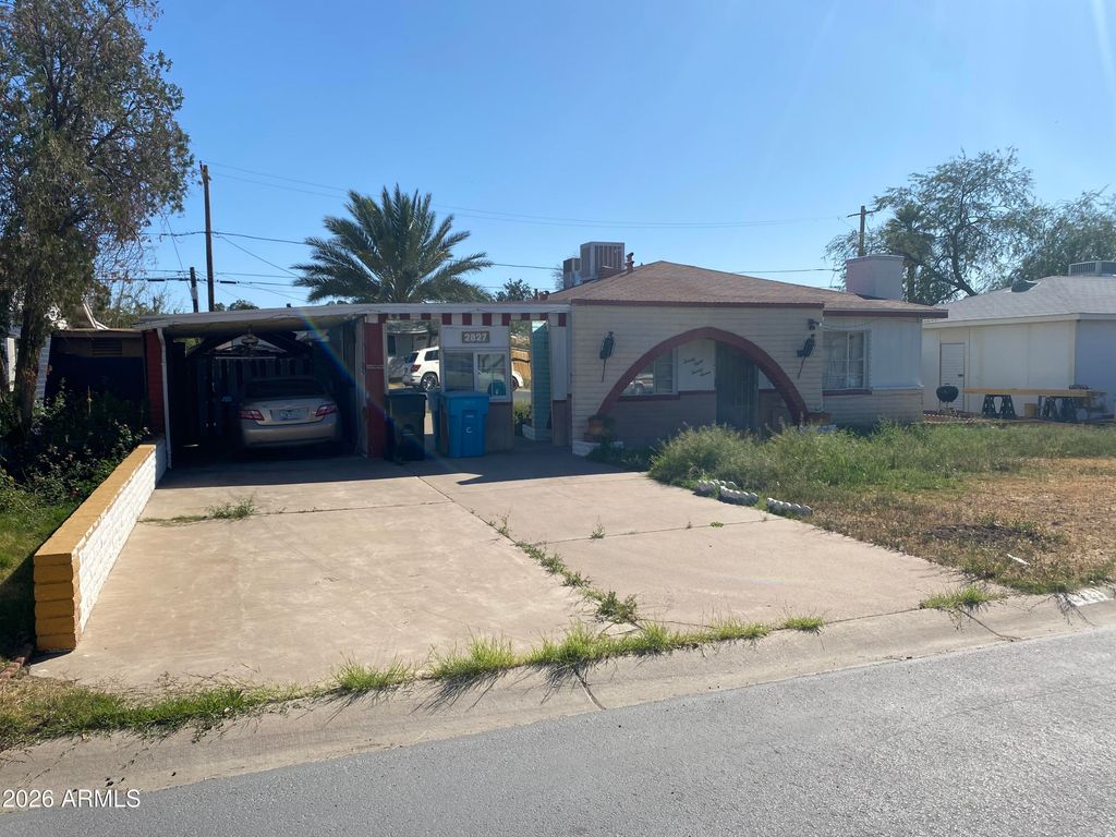 2827 W CAVALIER Drive, Phoenix, AZ 85017