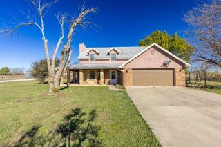 302 S Sulphur Street, Leonard, TX 75452
