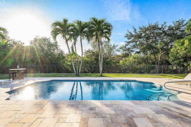 20376 Hacienda Court, Boca Raton, FL 33498