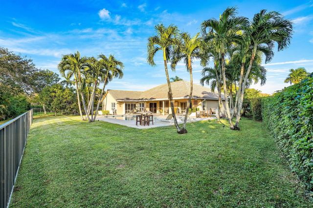 20376 Hacienda Court, Boca Raton, FL 33498