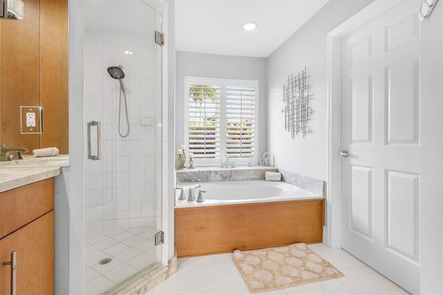 20376 Hacienda Court, Boca Raton, FL 33498