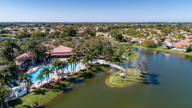 20376 Hacienda Court, Boca Raton, FL 33498