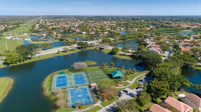 20376 Hacienda Court, Boca Raton, FL 33498