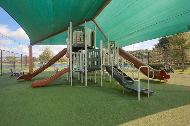 20376 Hacienda Court, Boca Raton, FL 33498