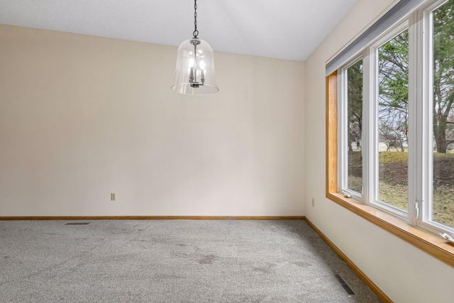 760 Garceau Lane, Vadnais Heights, MN 55127