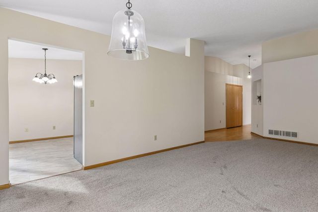 760 Garceau Lane, Vadnais Heights, MN 55127