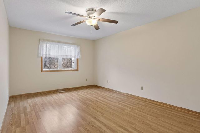 760 Garceau Lane, Vadnais Heights, MN 55127