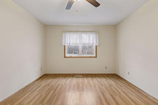 760 Garceau Lane, Vadnais Heights, MN 55127