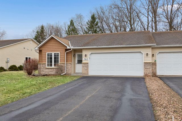 760 Garceau Lane, Vadnais Heights, MN 55127