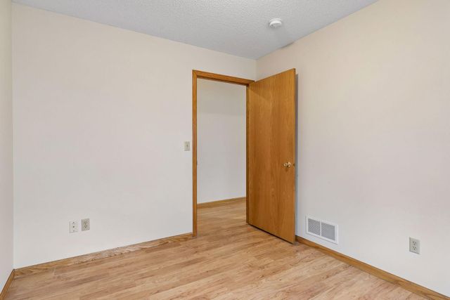 760 Garceau Lane, Vadnais Heights, MN 55127