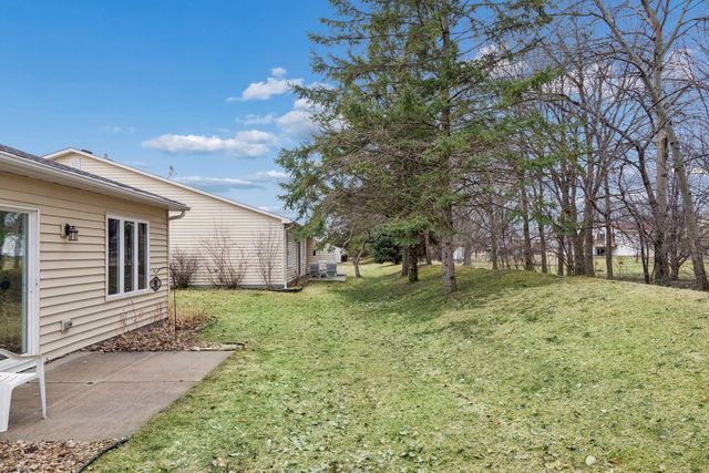 760 Garceau Lane, Vadnais Heights, MN 55127