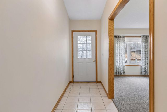 760 Garceau Lane, Vadnais Heights, MN 55127