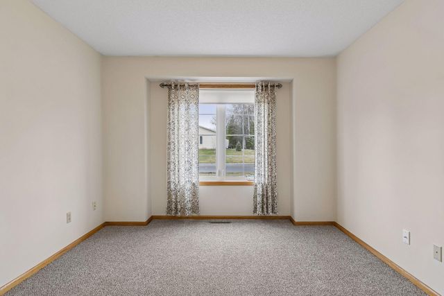 760 Garceau Lane, Vadnais Heights, MN 55127