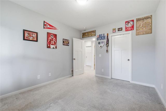 7450 NW Douglas Court, Parkville, MO 64152
