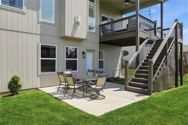7450 NW Douglas Court, Parkville, MO 64152