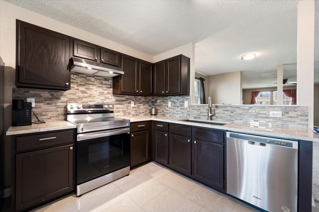 1105 Schenectady Road, Arlington, TX 76017