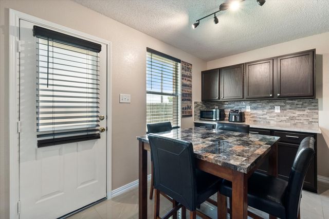 1105 Schenectady Road, Arlington, TX 76017