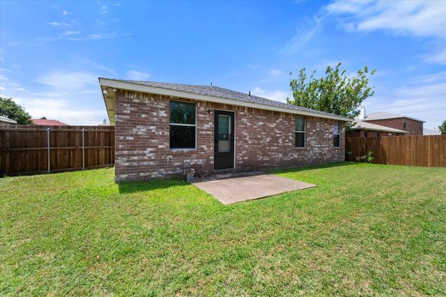 1105 Schenectady Road, Arlington, TX 76017
