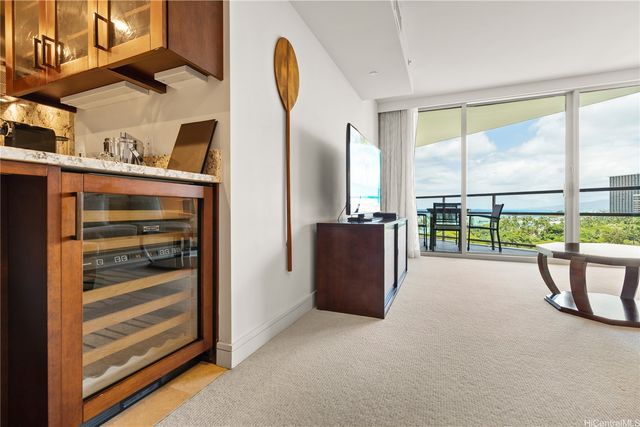 223 Saratoga Road 1115, Honolulu, HI 96815