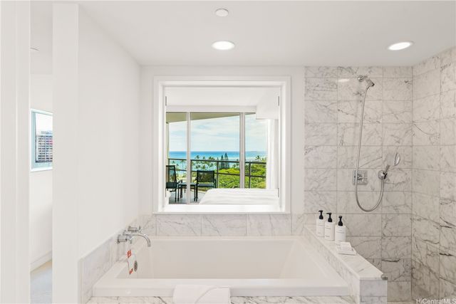 223 Saratoga Road 1115, Honolulu, HI 96815