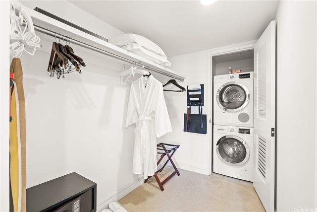 223 Saratoga Road 1115, Honolulu, HI 96815