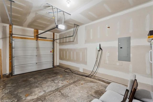 221 Latrobe Lane, Greensboro, NC 27455