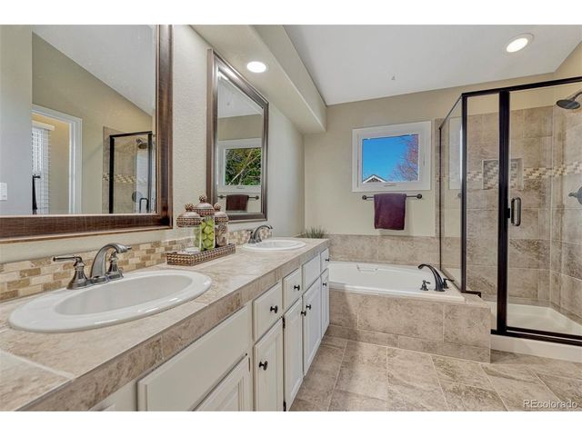 10084 Armadillo Dr, Lone Tree, CO 80124