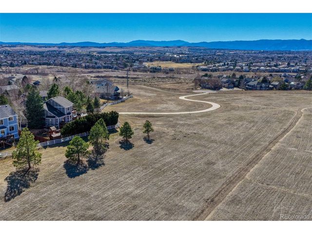 10084 Armadillo Dr, Lone Tree, CO 80124