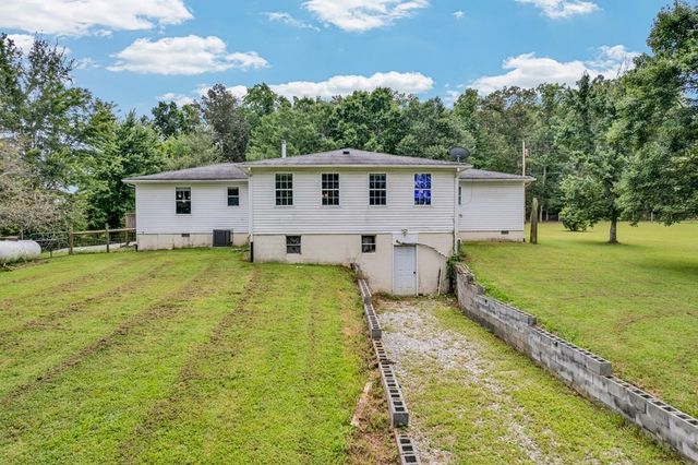 132 Judd Ln, Cookeville, TN 38501